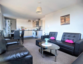 Guest Rooms in Liverpool City Centre, Free Parking